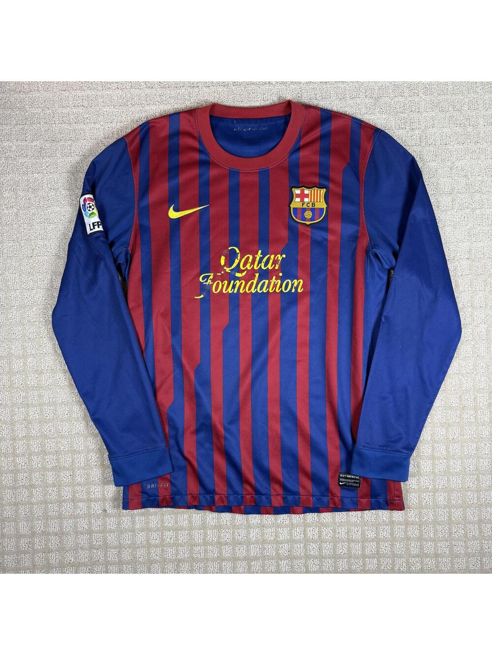 Nike FC Barcelona 2011 Home Jersey Long Sleeve M